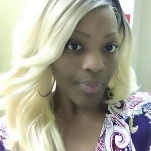 Meet your Posher, Nikki